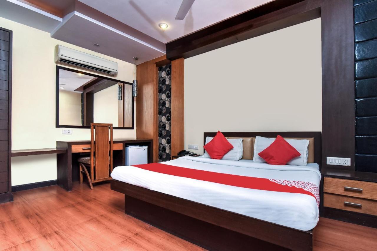 Hotel Shri Ram Нью-Делі Екстер'єр фото