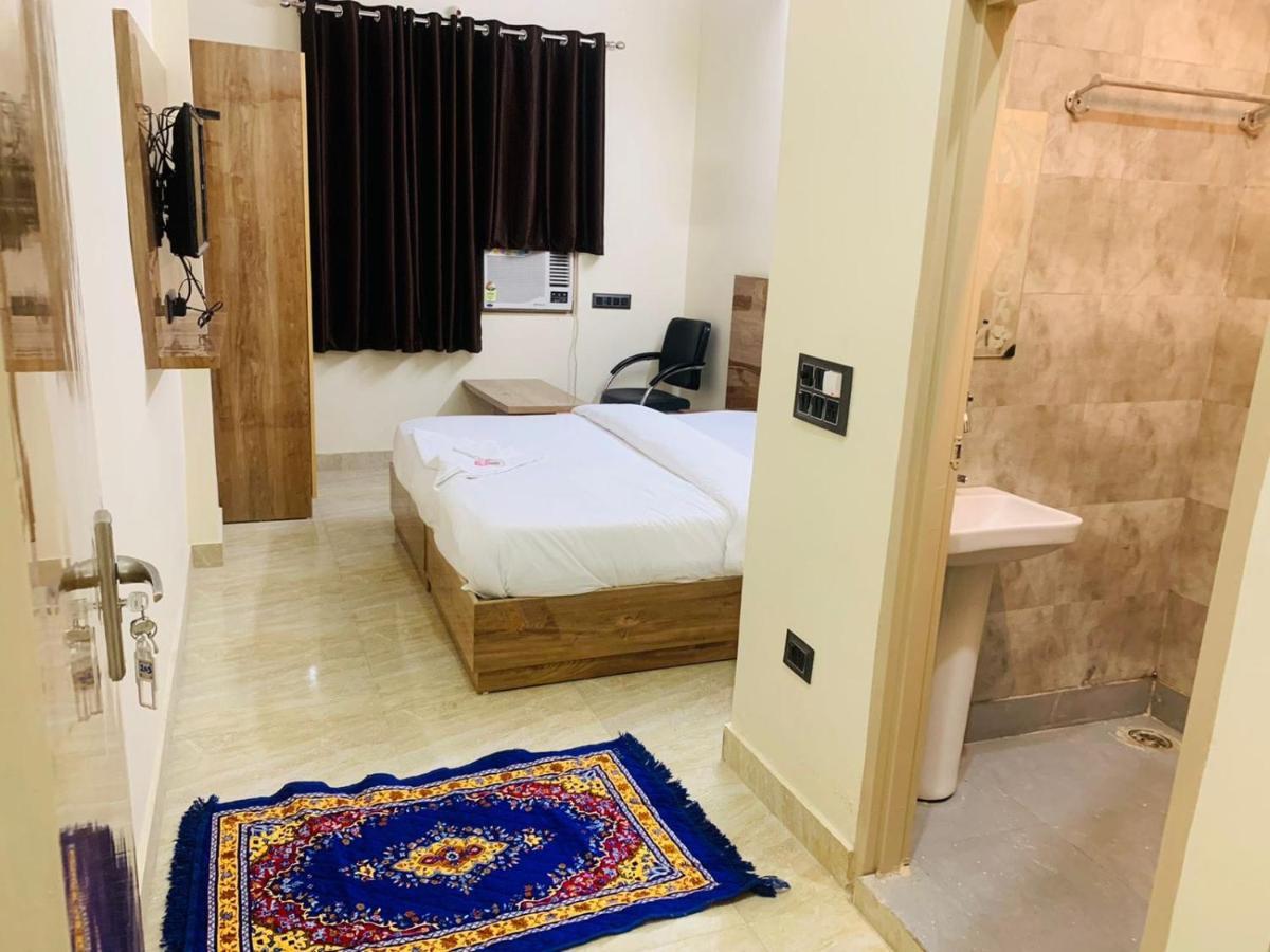 Hotel Shri Ram Нью-Делі Екстер'єр фото