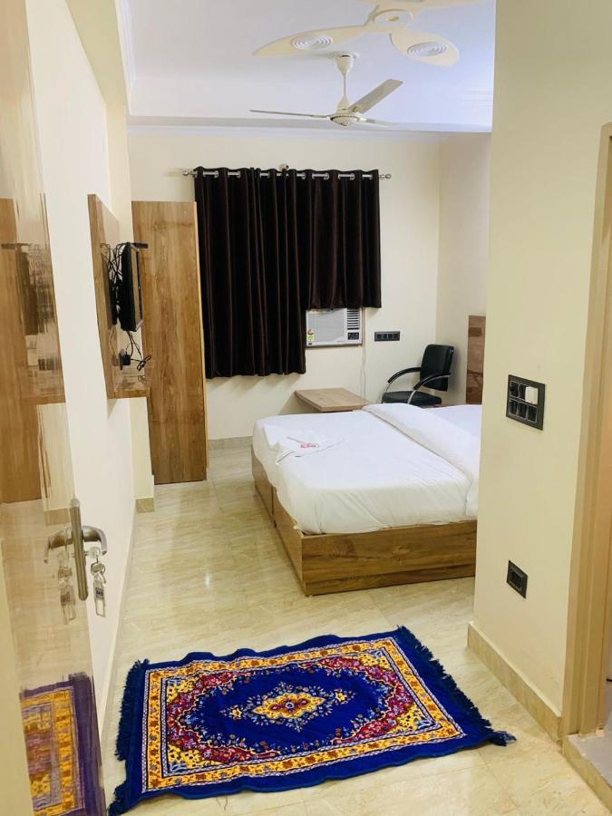 Hotel Shri Ram Нью-Делі Екстер'єр фото